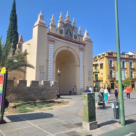 Apartment In The Center Of Seville Exterior photo